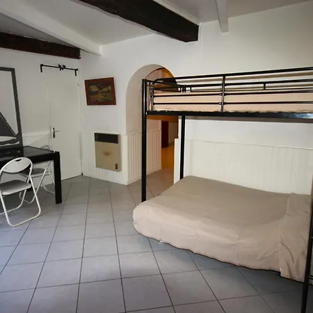 Egalite Apartment *